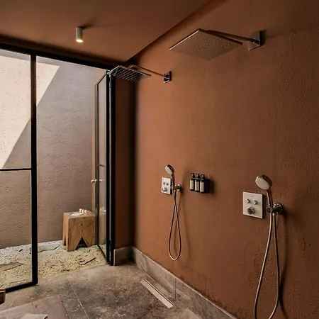 Szálloda Yazz Collective