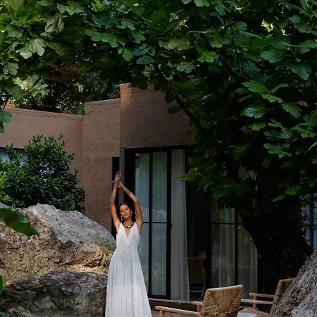 Hotel Yazz Collective *