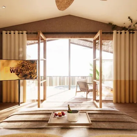 Yazz Collective Hotell *